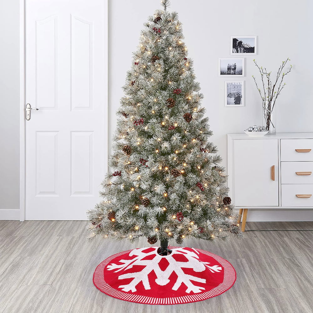 24 Inch Christmas Tree Skirt Decorating Ideas