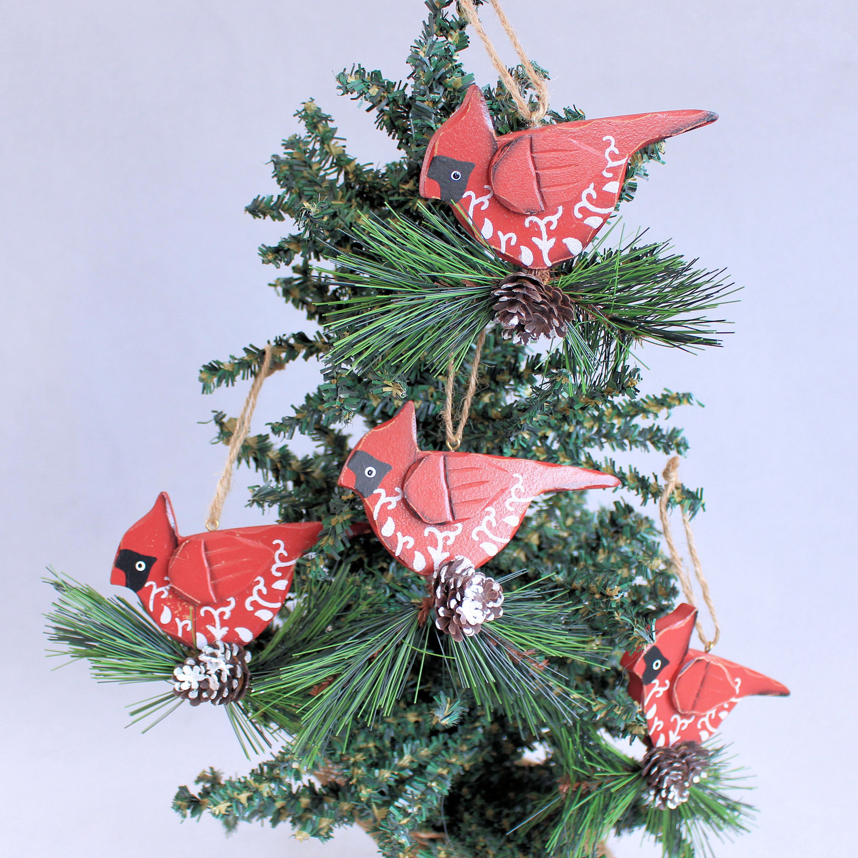 5 Ways To Decorate With Red Cardinal Birds For Christmas