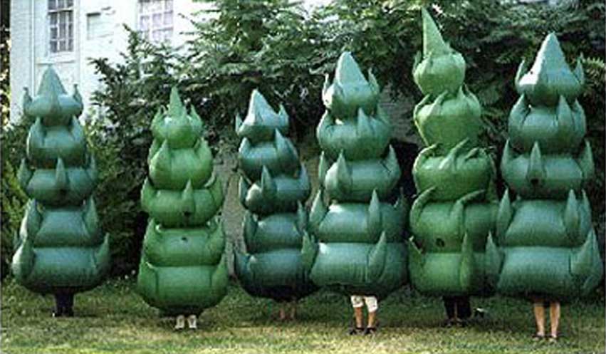 6 Ways To Rock A Christmas Tree Inflatable Costume