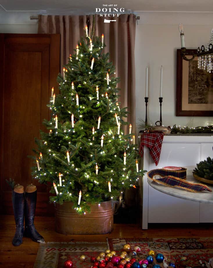 6 Ways To Use Candles On Your Christmas Tree