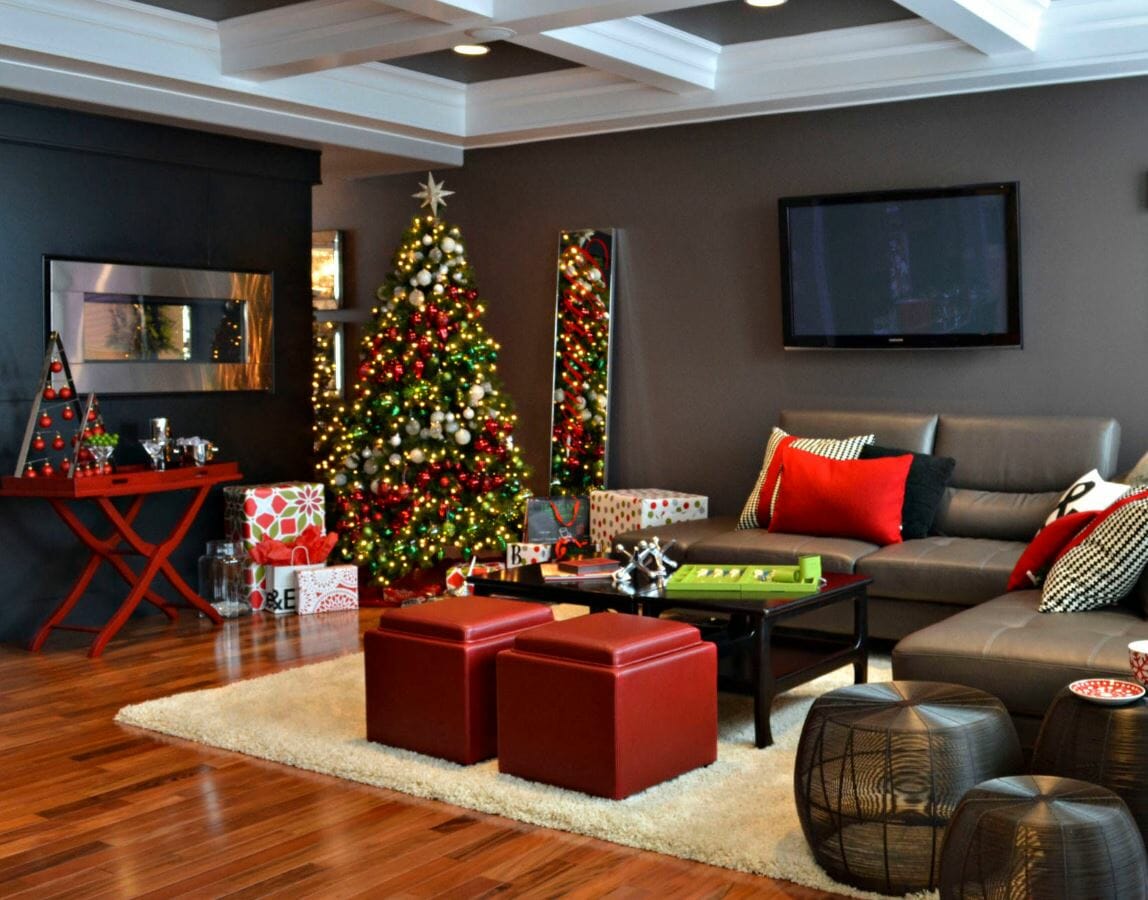 7 Luxurious Ways To Decorate Your Modern Christmas Tree