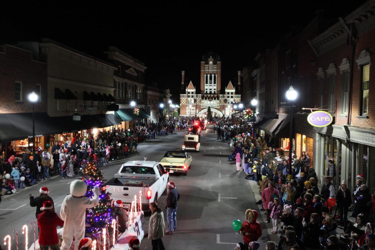 7 Ways To Celebrate Christmas In Bardstown Ky 2024